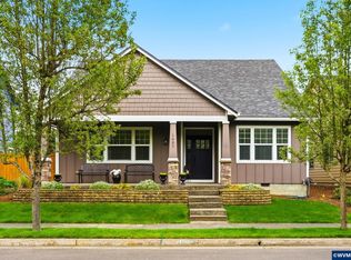 1607 Wood Duck St, Silverton, OR 97381