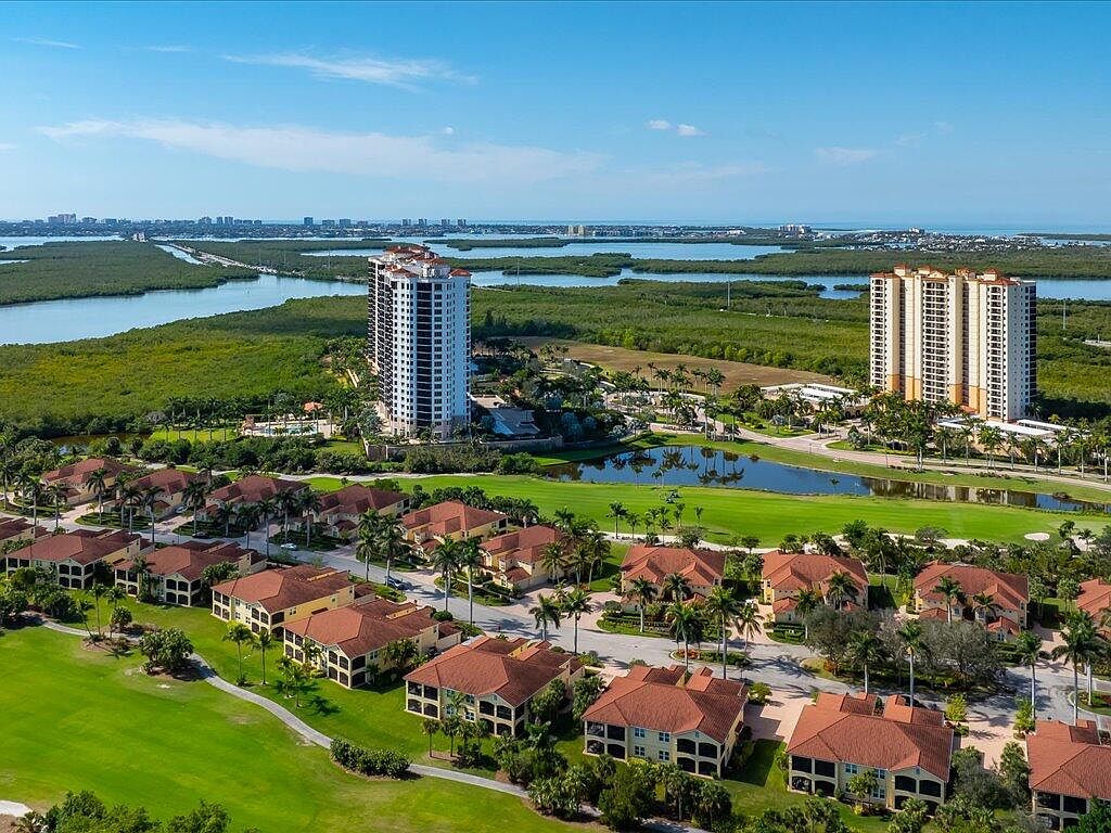1259 Rialto Way Unit 201