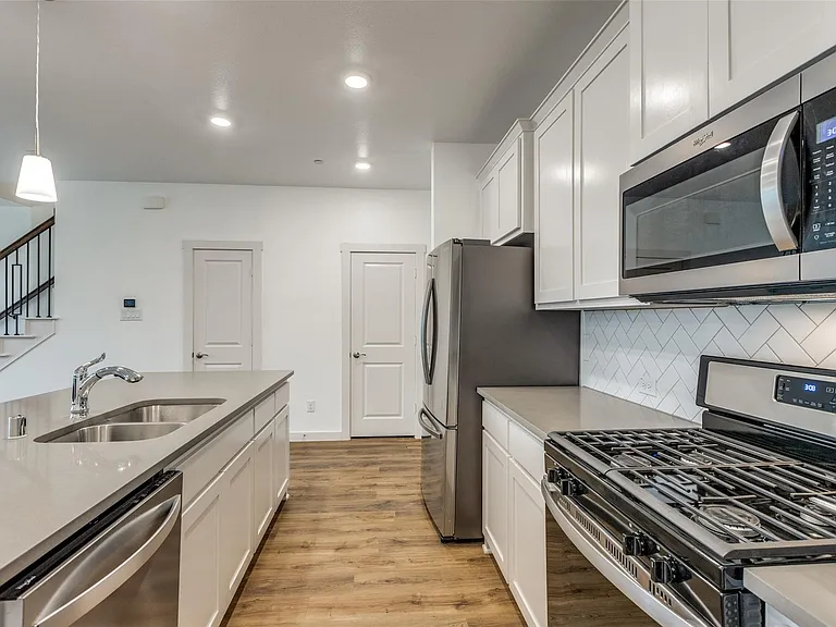 3891 Pine Leaf Ln — Photo 22