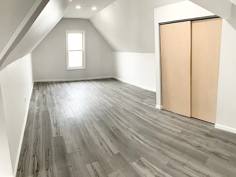 100 Dewey St #2 — Photo 7