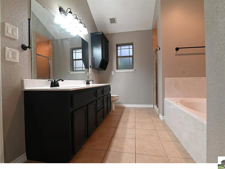 4501 Lauren Mackenzie Dr — Photo 14