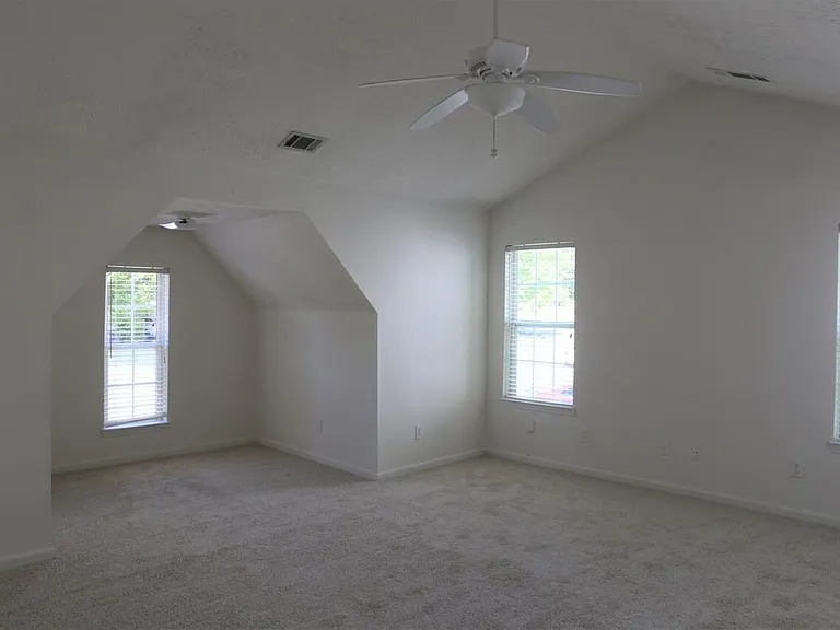 831 Sugar Oak Ln — Photo 13