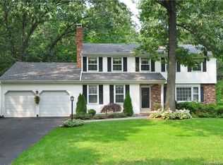 38 Lighthouse Hill Rd, Windsor, CT 06095