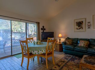 401 Country Club Dr #401, Brookeland, TX 75931