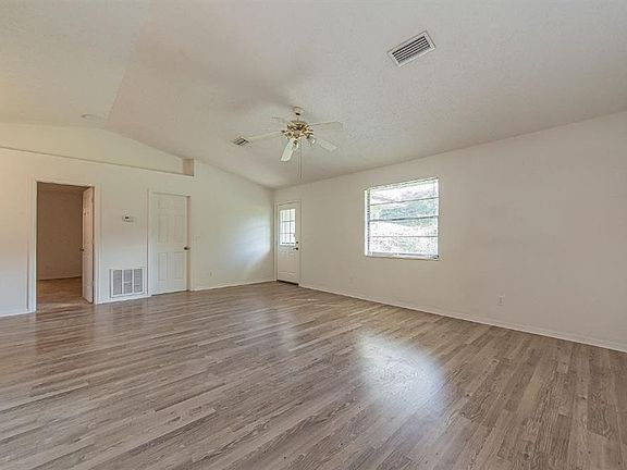 3rd image of 1636 20th Place SW