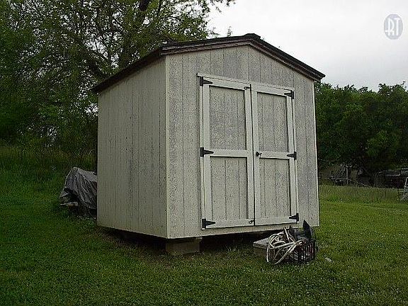 3rd image of 555 Woodmore Hollow Ln