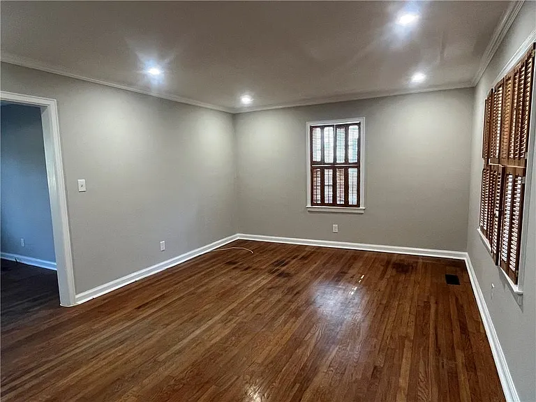 1192 Kingsley Cir NE — Photo 7