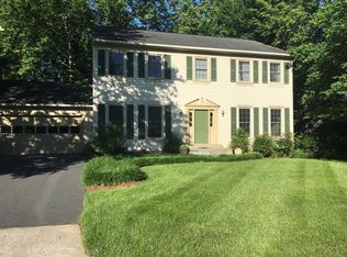 6331 Summerday Ct, Burke, VA 22015