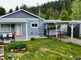 306 N 3rd St, Osburn, ID 83849