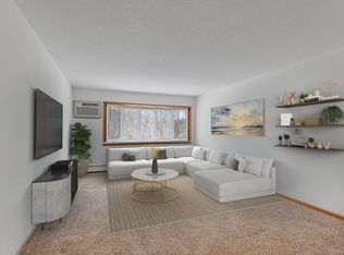 Applewoods Apartments, Saint Paul, MN 55124