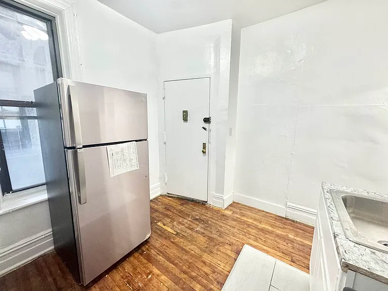 307 E 109th St #10 — Photo 6