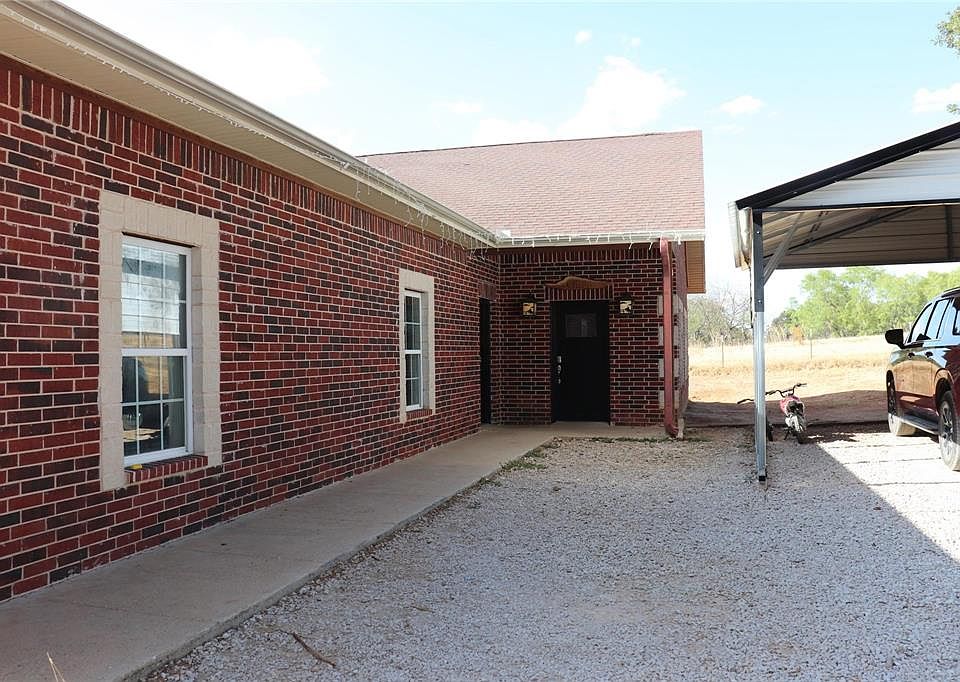 3269 Springfield Rd, Springtown, TX 76082 MLS 20174949 Zillow