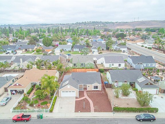 5th image of 619 Silverwood St
