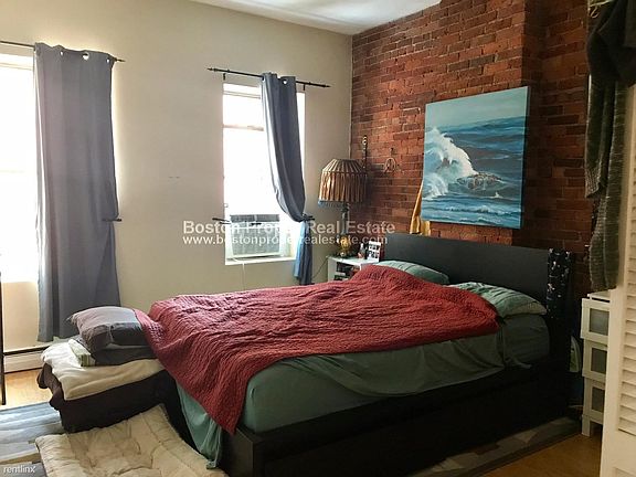 160 Saint Botolph St. #4 Boston - Back Bay Unit Photo 4