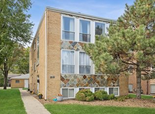 3010 Harlem Ave APT 3, Riverside, IL 60546