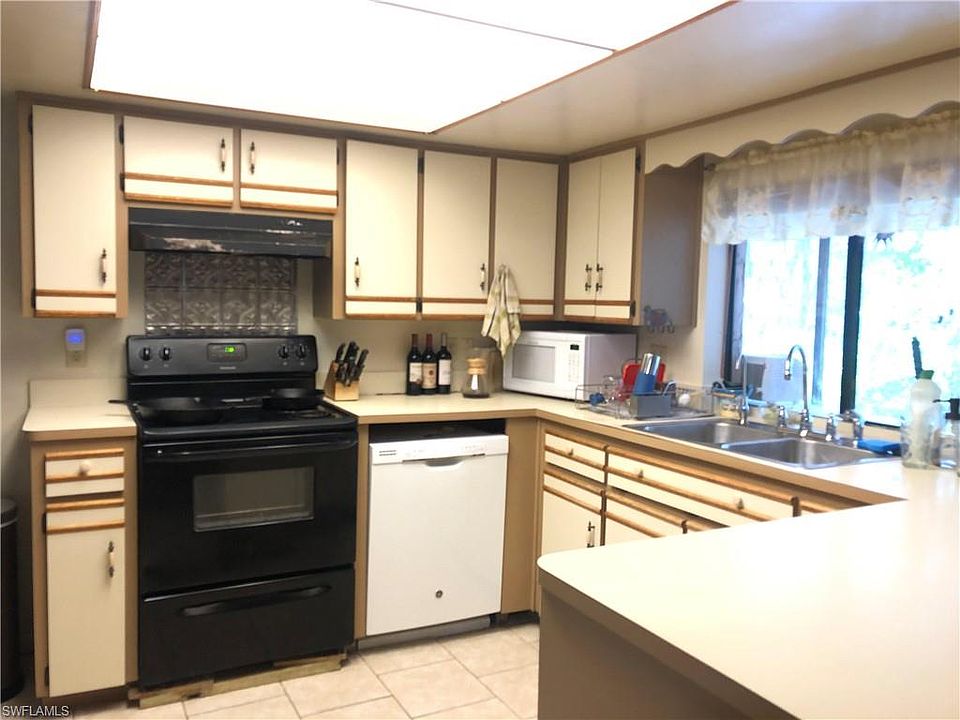 2nd image of 4397 Lightfoot St