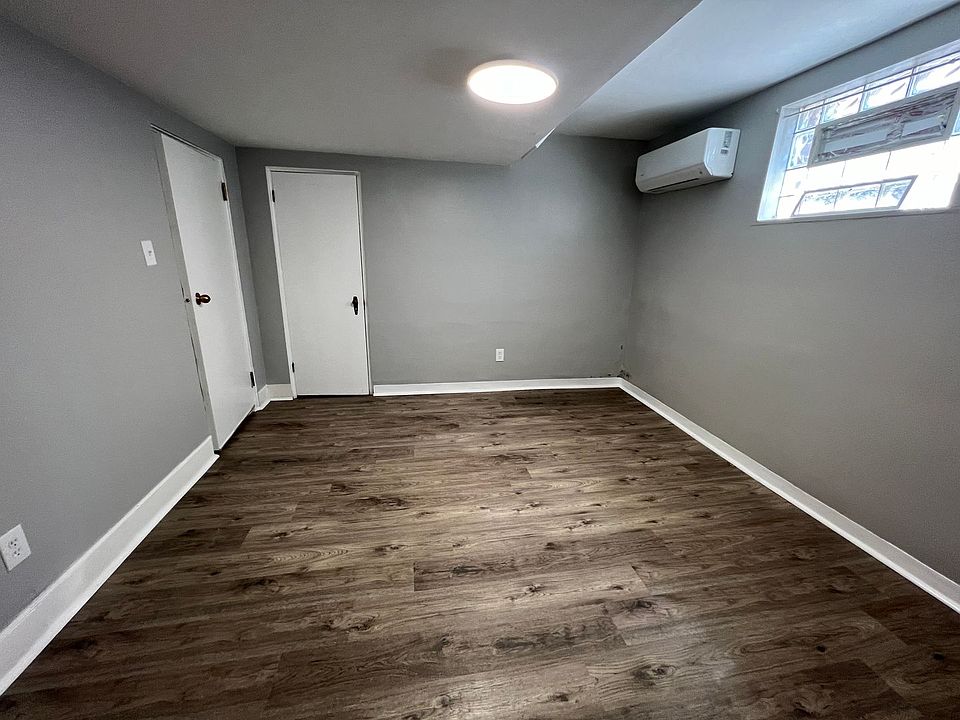 1st image of 1518 McFarland Rd APT 2