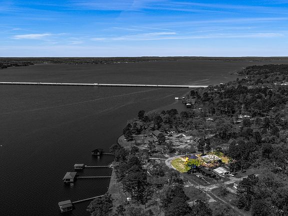 3rd image of 23374 Wateridge Loop