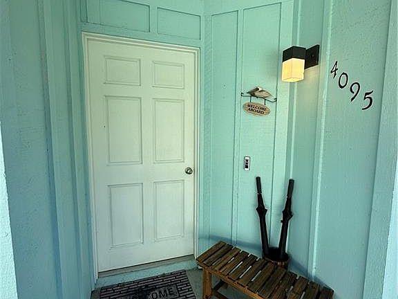 4th image of 4095 SE Centerboard Ln #6-B