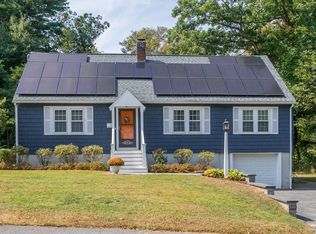 6 Laurel Ln, Walpole, MA 02081