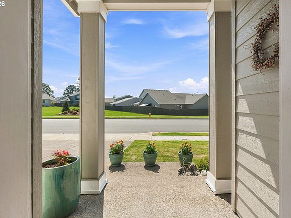 2nd image of 127 NE Hill Way