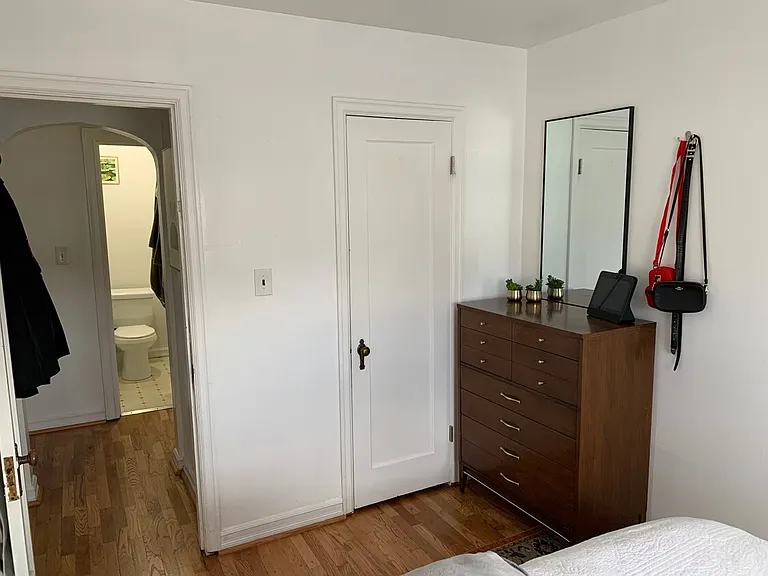 904 Naval Ave #1 — Photo 3
