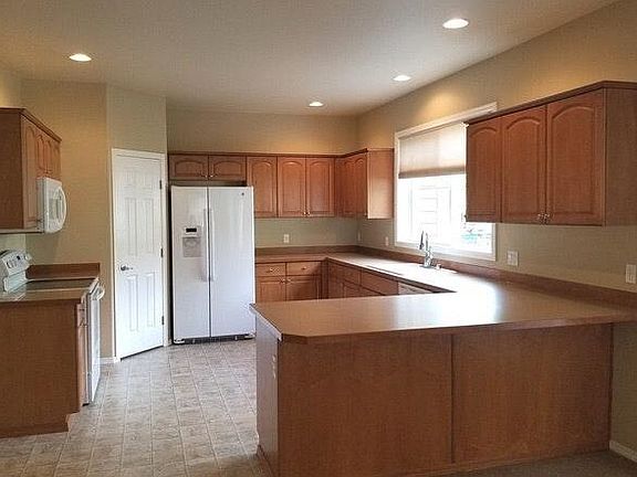5th image of 3509 Merryman Pl SE