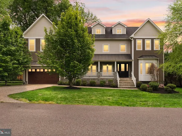 5125 Remington Dr, Alexandria, VA 22309