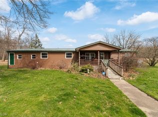 418 Fox Lake Rd, Wooster, OH 44691