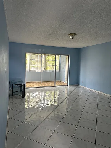729 Lori Dr Photo 1