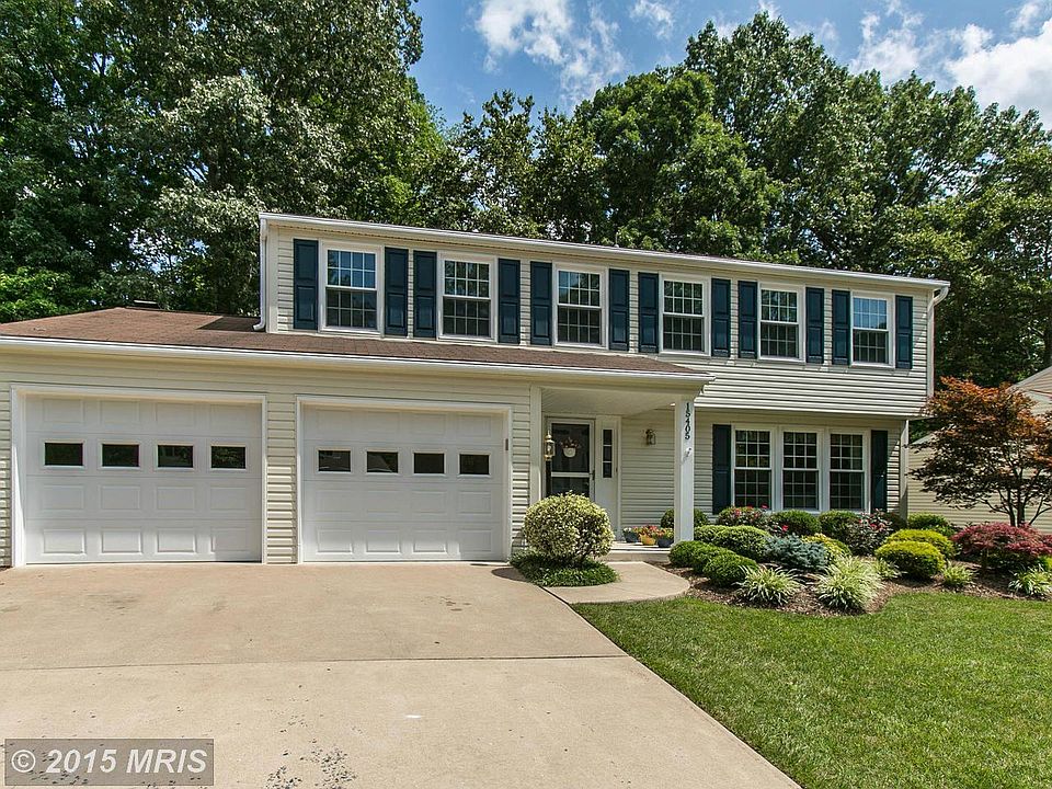 1st image of 15405 Beachview Dr