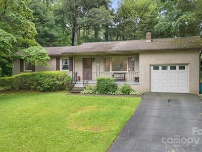 111 Cannon Dr, Hendersonville, NC, 28792