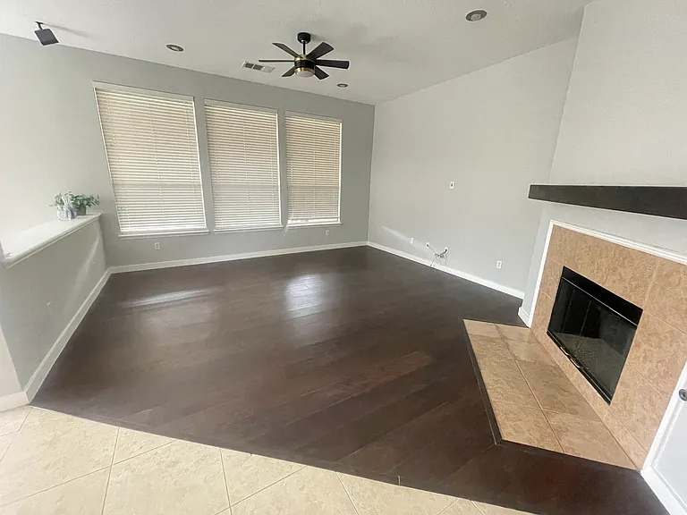 8375 Towne Bridge Dr — Photo 16