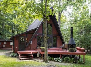 22 Woodstock Rd, Glenwood, NY