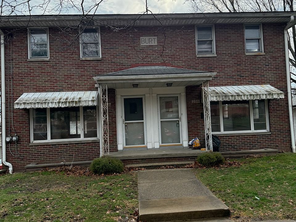 1st image of 256 & 258 Pioneer St #258