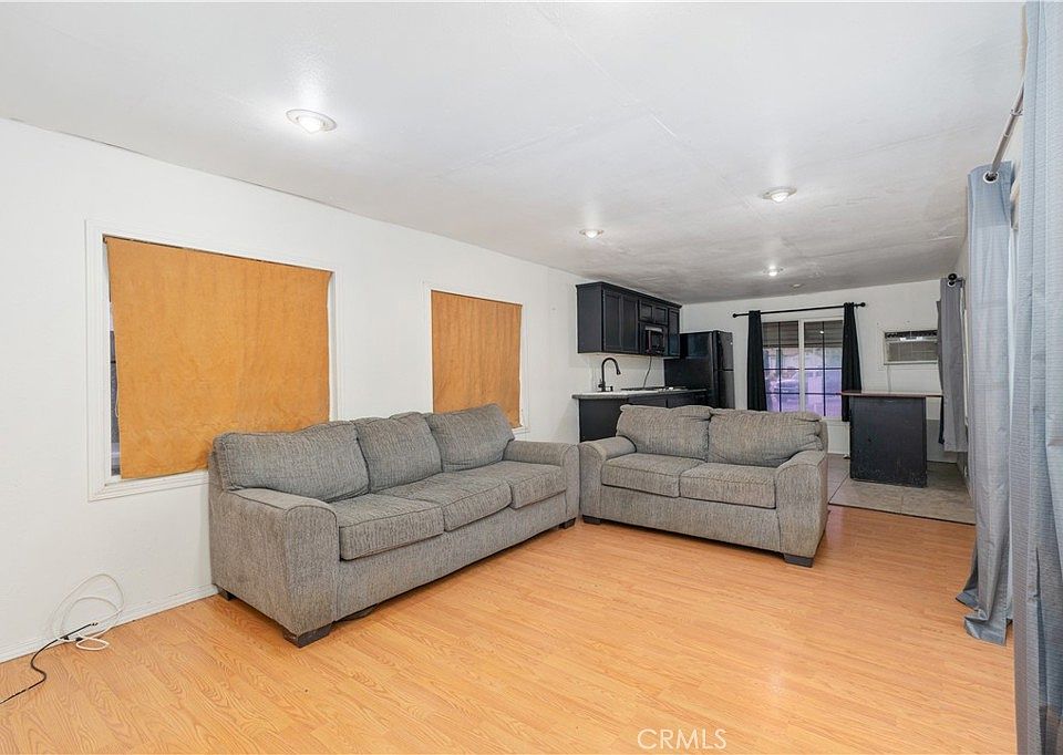 1st image of 9426 Tamarisk Ave Space 62