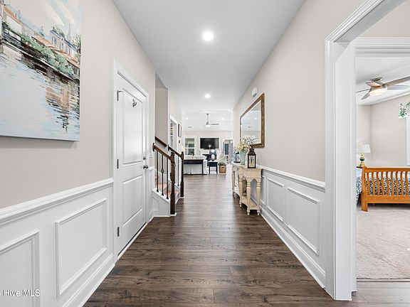 5th image of 3066 Beachcomber Drive