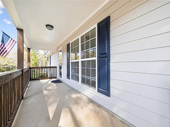 5th image of 169 Lansdon Dr