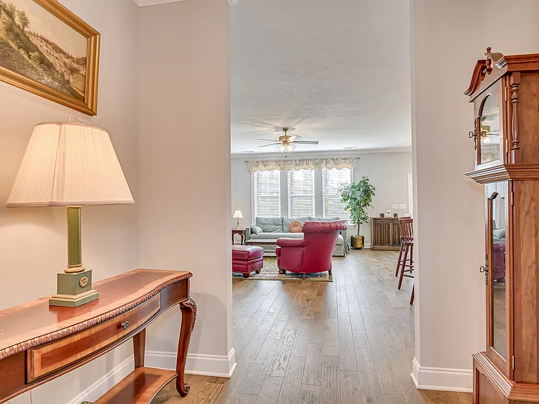 954 Lillian Park Dr — Photo 2