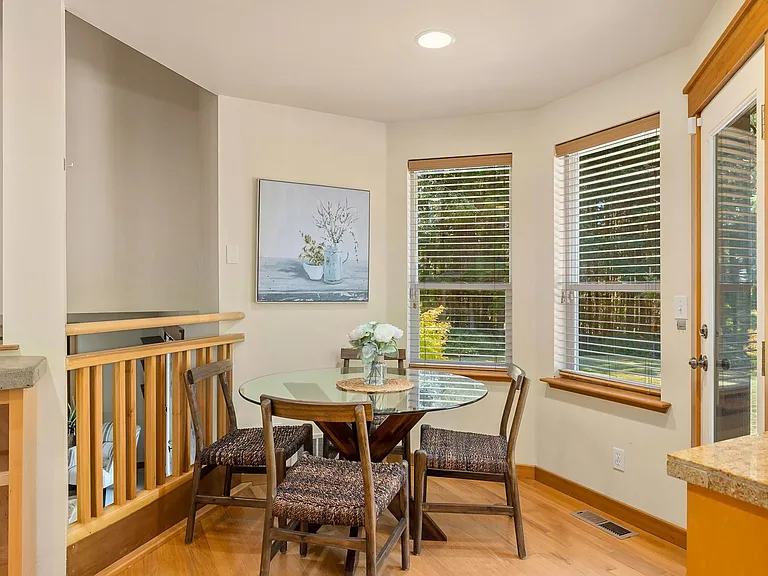 22799 S Kingston Rd NE — Photo 11