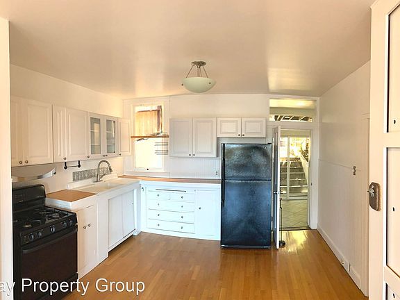 4th image of 1055 De Haro St