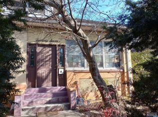 77 River Rd, Bogota, NJ 07603