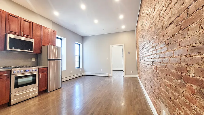 Rented by Oxford Property Group | media 2