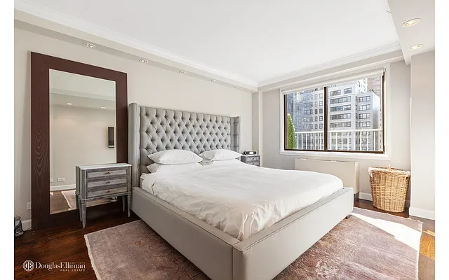 Sold by Douglas Elliman | media 17