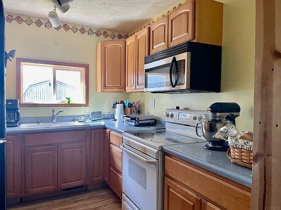 3rd image of 507 E McClurg St