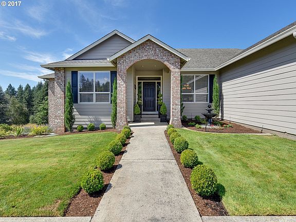 3rd image of 22820 NE 185th Cir
