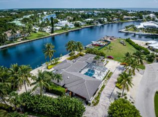 37 Island Dr, Key Largo, FL 33037
