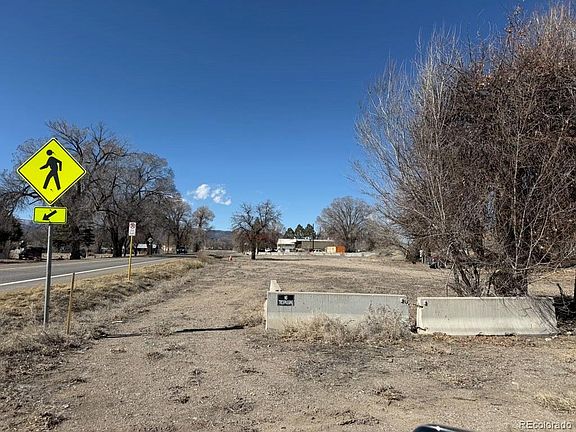 4th image of 510 Gunnison Ave