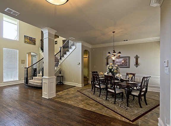 5th image of 1704 Wickwood Ct