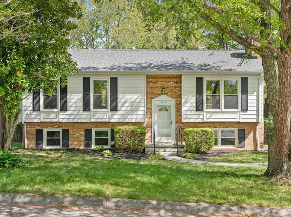 2302 Plymouth St, Blacksburg, VA 24060